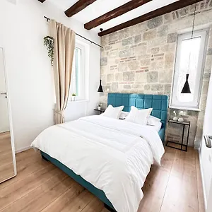 Apartment Agora, Split
